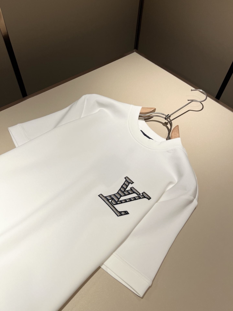 l0vis Vvtt0n t-shirt